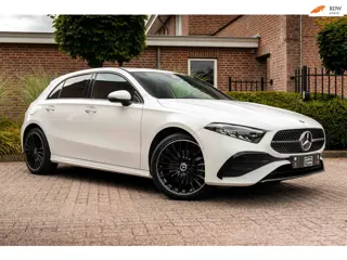 Mercedes-Benz A-klasse 250 e AMG Line 218 PK 1e Eig Sfeerverlichting Widescreen Keyless Camera 19''