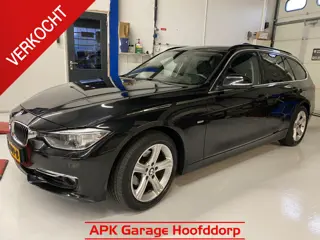 BMW 3-serie Touring 320i High Executive / Pano / leder