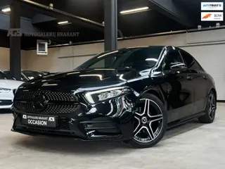 Mercedes-Benz A-klasse 200 Business Solution Luxury AMG Line/Carplay/Sfeerverlichting