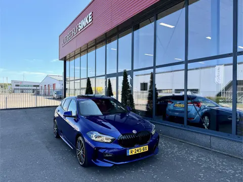 BMW 1-serie 120i Executive M-line LEDER PANODAK (bj 2022)