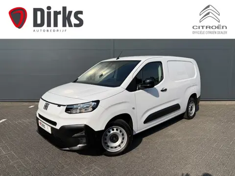 Fiat Doblò 100pk L2 1000kg (Laadruimte betimmering - Camera - Airco - Navigatie - Parkeersensoren V+