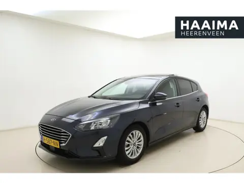 Ford Focus 1.0 EcoBoost Titanium Business | Panoarama dak | Navigatie | Lichtmetalen velgen