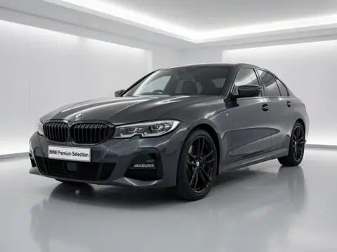 BMW 3-serie 320i M-Sport | 19" | Hifi | M-Achterspoiler | M-Sportremmen | Privacy Glass | Voorbereid