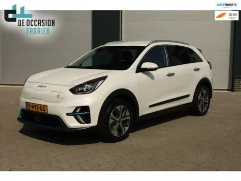 Kia E-Niro Edition 64 kWh Keyless Carplay Adaptief 100% SoH Elektrische stoelen