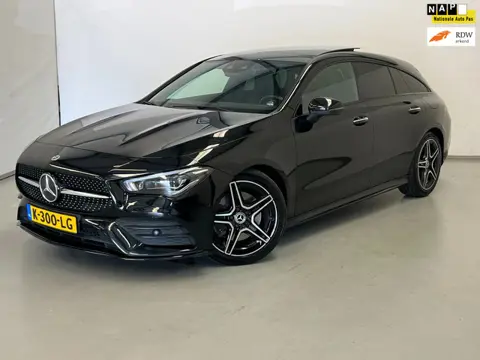 Mercedes-Benz CLA-klasse Shooting Brake 200 / AMG / Pano / NL-auto / Memory