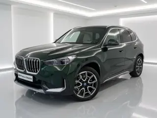 BMW X1 xDrive25e xLine | Trekhaak | Panorama | Camera | 19"
