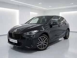 BMW 2 Serie Active Tourer 225e xDrive M-Sport | Panorama | Camera | Stoelverwarming