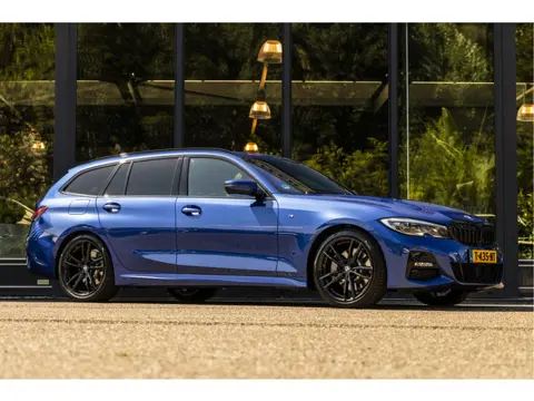 BMW 3 Serie Touring 330d High Executive M-Pakket (bj 2022)