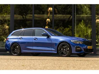 BMW 3 Serie Touring 330d High Executive M-Pakket (bj 2022)