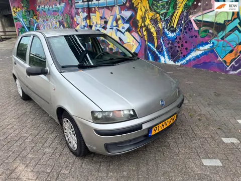 Fiat Punto 1.2-16V ELX Speedgear automaat 5 deuren airco elektrische ramen stuurbekrachtiging stereo