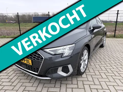 Audi A3 Sportback 30 TFSI Advanced edition | Sport Stoelen | Carplay | PDC | 1e Eigenaar