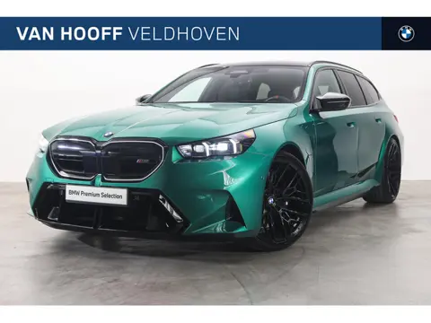 BMW M5 Touring Automaat / Trekhaak / M Drive Professional / Comfort Access / Stoelventilatie / Bower