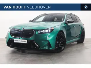 BMW M5 Touring Automaat / Trekhaak / M Drive Professional / Comfort Access / Stoelventilatie / Bower