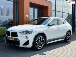 BMW X2 SDrive20i automaat M-pakket|Pano|Leer|Leer|Navi|PDC