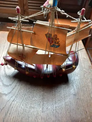 Bootje, van hout -10,-