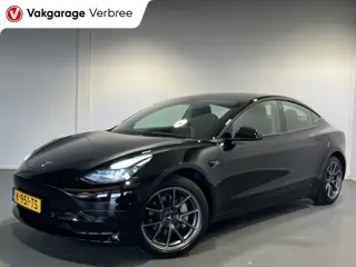 Tesla Model 3 Standard RWD Plus 60 kWh | Navigatie | LM Velgen 18" | Panoramadak | Voorstoelen Verwa