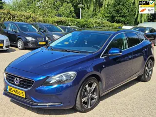 Volvo V40 2.0 D2 Ocean Race Business|Pano|Camera|Navi|PDC|Xenon / Led|Voll leder|Trekhaak|Voll optie