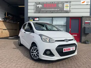 Hyundai I10 1.0i 12v i-Drive Sound White edition