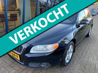 Volvo V70 2.5FT Momentum H.LEER / ECC / PDC / YOUNGTIMER