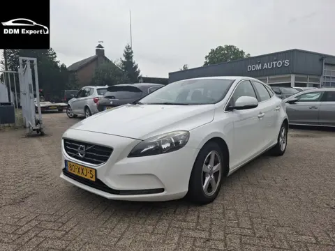 Volvo V40 1.6 T4 Momentum | Clima | Navi | Camera | Half-leder |