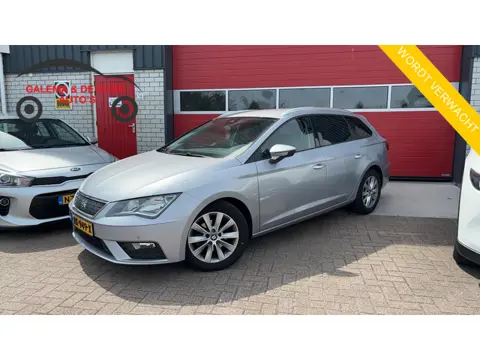 SEAT Leon ST 1.0 EcoTSI Style Business Intense DRIEM VV / CARPLAY / KEYLESS / NAVI / CLIMA / PDC / B
