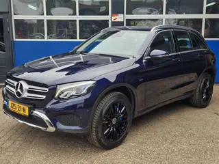 Mercedes-Benz GLC-klasse 350e 4MATIC Benzine-Hybride/ Automaat / Wegklapbare trekhaak / Navigatie / 
