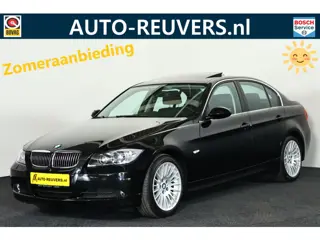 BMW 3-serie 325xi xDrive Panorama / Opendak / Navigatie / Cruise / PDC / Bluetooth