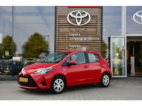 Toyota Yaris 1.5 Hybrid Active Automaat 100pk | Trekhaak afneembaar | Cruise control | Achteruitrijc