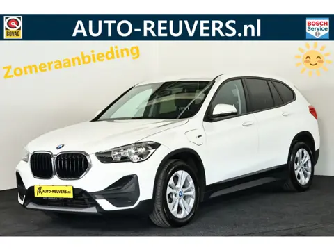 BMW X1 xDrive25e / Navigatie / DAB (bj 2022, automaat)