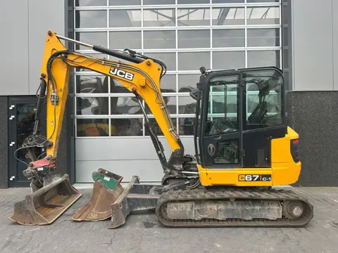 JCB 67C-1 (bj 2016)
