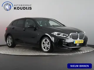 BMW 1-serie 118i High Executive (Afn. Trekhaak / Camera / Stoelverw. / Carplay / Cruise)