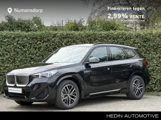 BMW iX1 eDrive20 | M-Sport | 18" | Camera | Comfort Acces | Draadloos laden | Sportstoel | Stoelverw