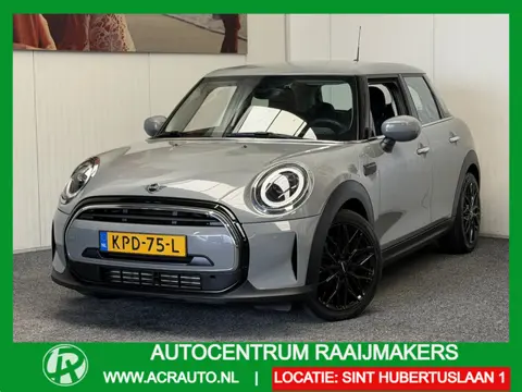 MINI 5-deurs 1.5 COOPER CLASSIC AUTOMAAT NAVIGATIE CRUISE CONTROL CLIMATE CONTROL BLUETOOTH TELEFOON