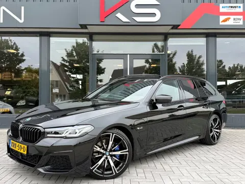 BMW 5-serie Touring 530e Business M Pano Laser HUD Camera