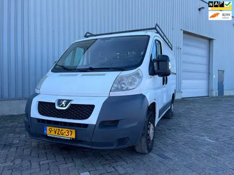 Peugeot Boxer 330 2.2 HDI L1H1 Profit+ - Schade