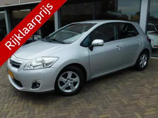 Toyota Auris 1.8 Full Hybrid Aspiration (bj 2010)