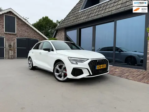 Audi A3 Sportback 40 TFSI e Business edition