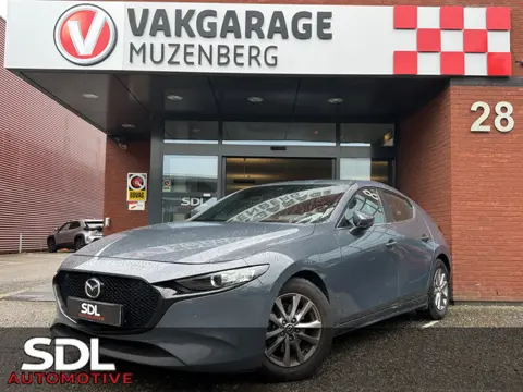 Mazda 3 2.0 e-SkyActiv-G M Hybrid 122 PK // NAVI // CLIMA // ADAPTIVE CRUISE // CAMERA // APPLE CARP