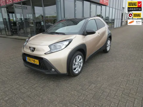 Toyota Aygo X 1.0 VVT-i S-CVT Envy