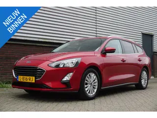 Ford Focus Wagon 1.0 EcoB. Hybrid Titanium X /Nwe All-Season banden /Trekhaak/WinterPack.