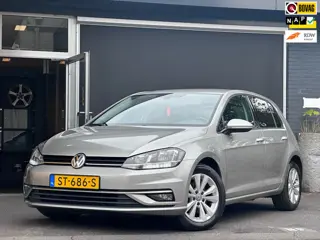 Volkswagen Golf 1.6 TDI Comfortline Business MASSAGE / CARPLAY / NAVI / ACC