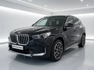 BMW X1 xDrive25e xLine | Panorama | 19" | Trekhaak