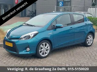 Toyota Yaris 1.5 Full Hybrid Dynamic | Navigatie | Stoelverwarming | Leder | Parkeersensoren | Camer