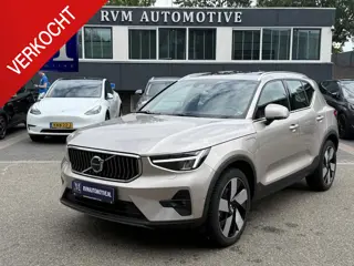 Volvo XC40 1.5 T4 Plug-in hybrid Plus Bright VOLVO DEALER ONDERHOUDEN | PANO| 360 CAMERA| HARMAN KAR