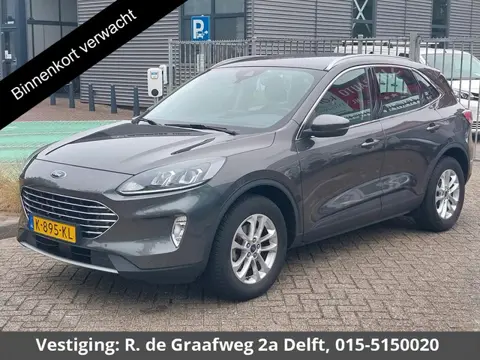 Ford Kuga 1.5 EcoBoost Titanium | Stuur-& Stoelverwarming | Navigatie | Trekhaak | Camera | Climate 