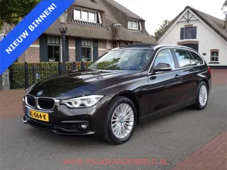 BMW 3 Serie Touring 320i High-Exe TREKHAAK / HEAD-UP / CARPLAY / SCHUIF-KANTELDAK