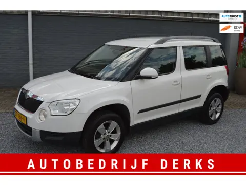 Skoda Yeti 1.2 TSI Active Airco |Navi | Trekhaak| Nieuwe Ketting |