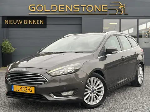 Ford Focus Wagon 1.0 Titanium 2e Eigenaar,Trekhaak,Navi,125pk,PDC V+A,6 Bak,Clima,Cruise,N.A.P,Lm ve