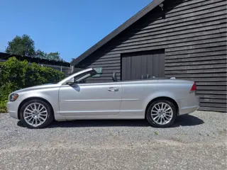 Volvo C70 Convertible 2.4i Momentum (bj 2006)