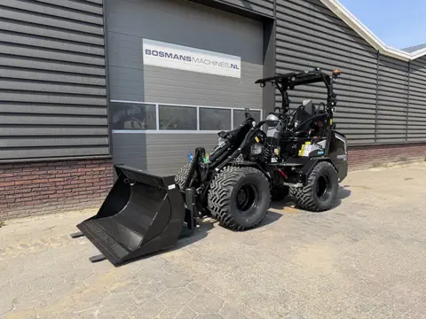 GIANT G2700 X-TRA HD+ minishovel NIEUW BLACK EDITION tandempomp - giekvering enz
